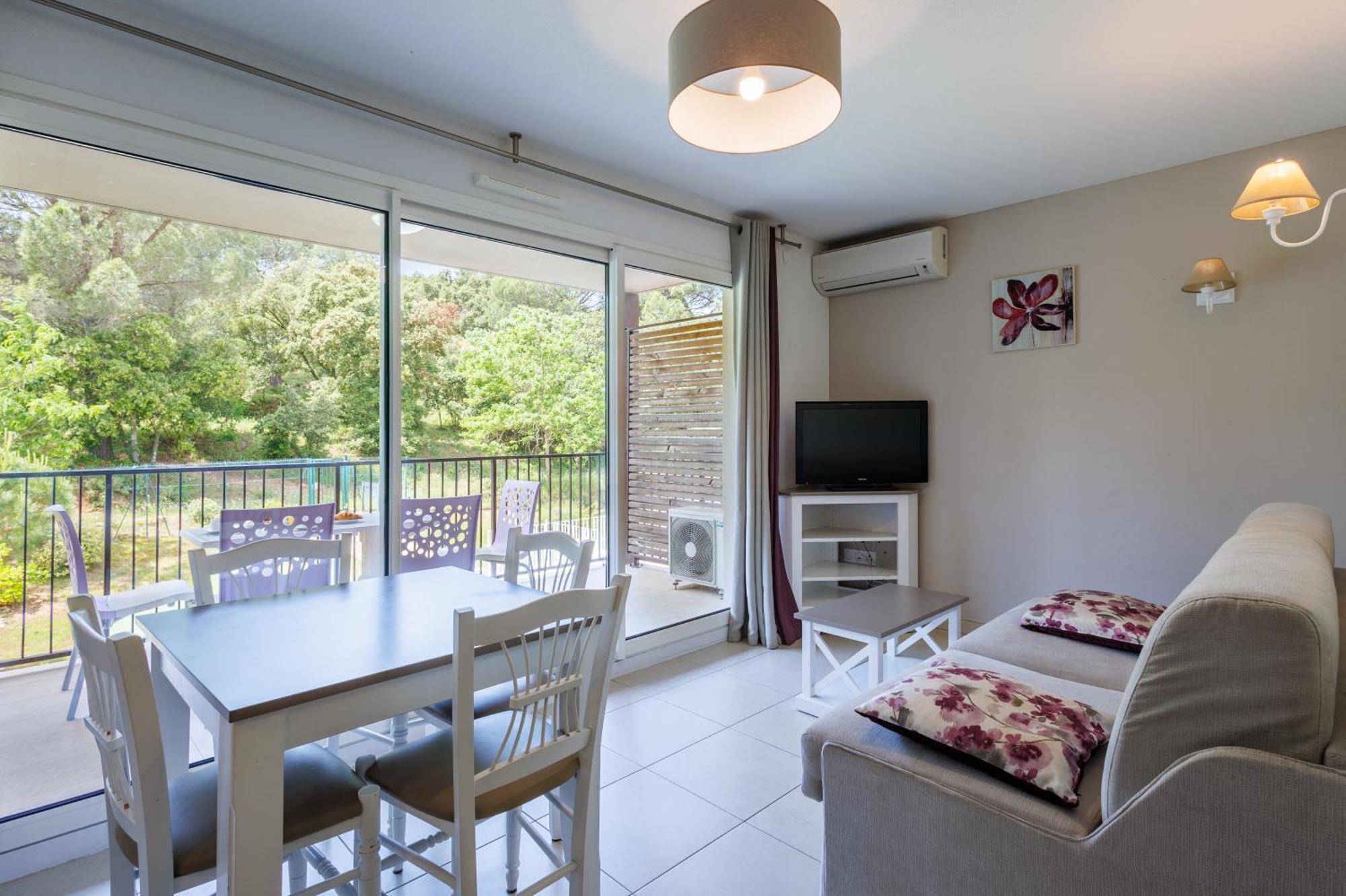 Residhotel Residence Pont Du Gard Ремулен Экстерьер фото