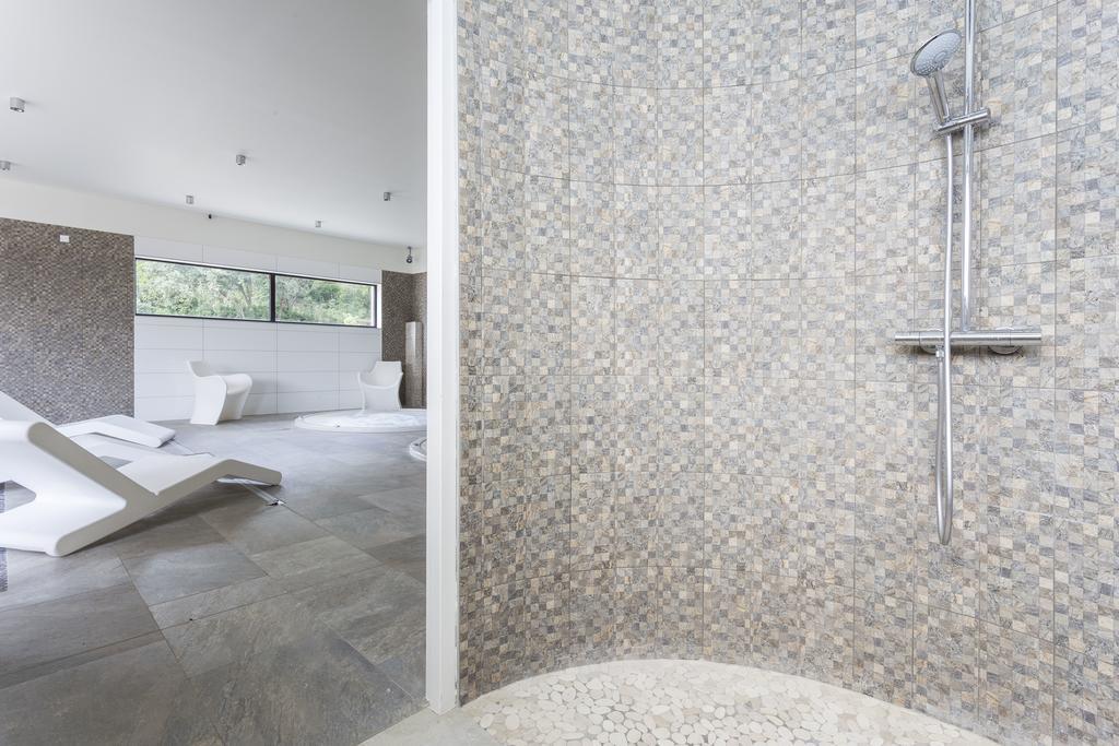 Residhotel Residence Pont Du Gard Ремулен Экстерьер фото