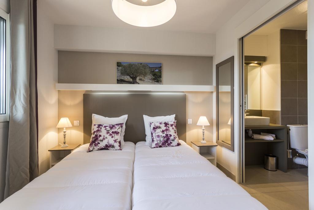 Residhotel Residence Pont Du Gard Ремулен Номер фото